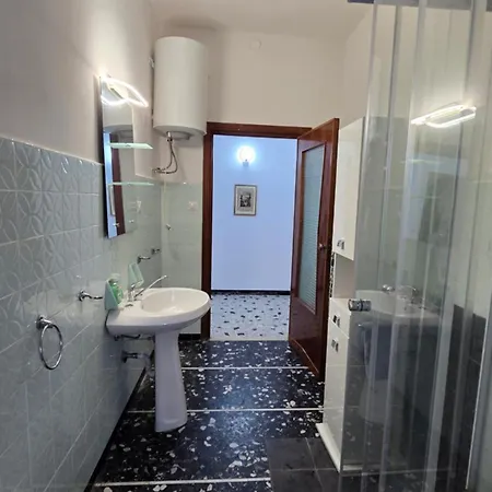 Cravellet 6 Apartment *